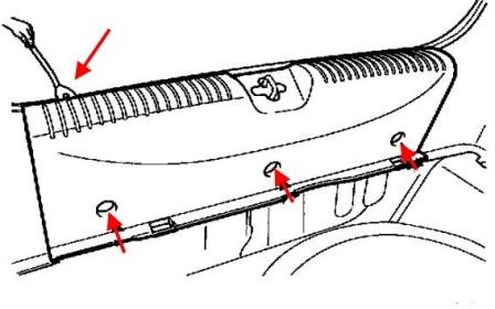 Schema di fissaggio del rivestimento del bagagliaio Hyundai Accent II (2000-2012)