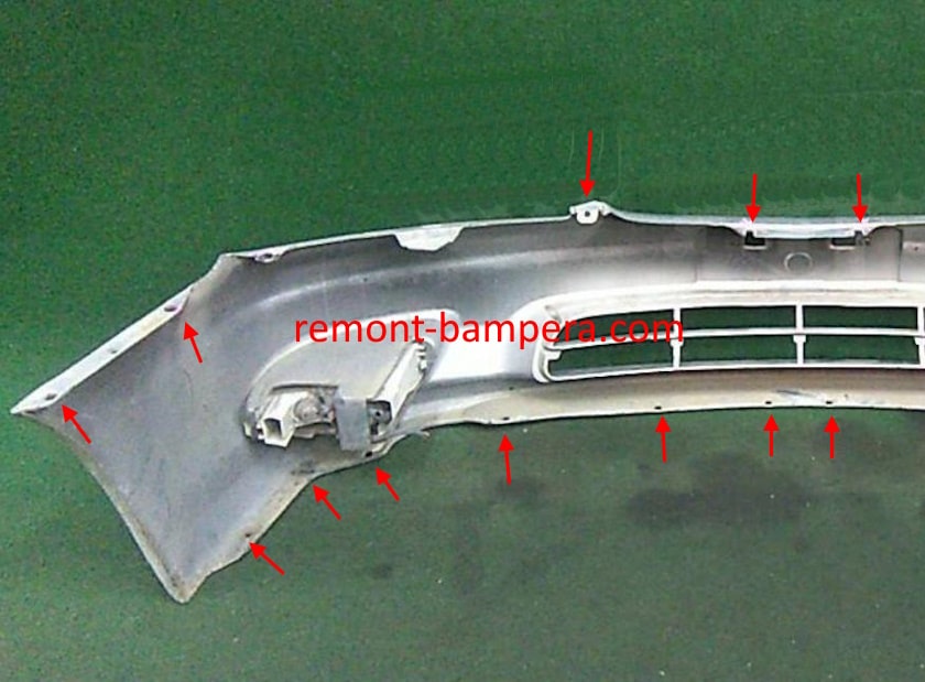места крепления переднего бампера Infiniti I30 / I35 (1999-2004) 