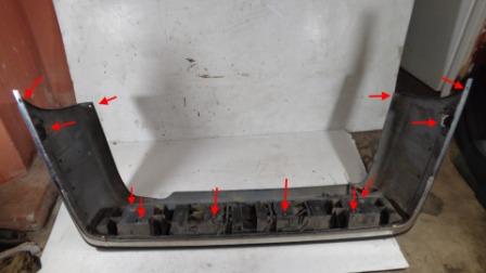 Punti di attacco del paraurti posteriore Peugeot 605
