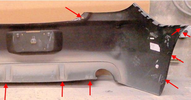 Punti di attacco del paraurti posteriore Pontiac G6