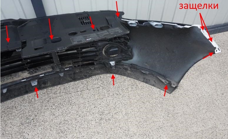 The attachment of the front bumper Renault Clio 4 (2012-2019)