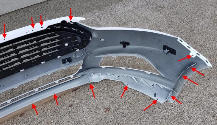 Puntos de fijación del parachoques delantero Ford Mondeo Mk5 (2013-2019)