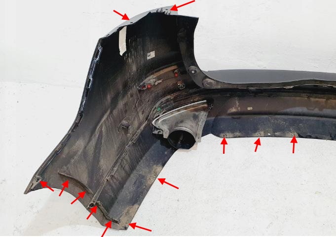 points de fixation du pare-chocs arrière Ford Mondeo Mk5 (2013-2019)