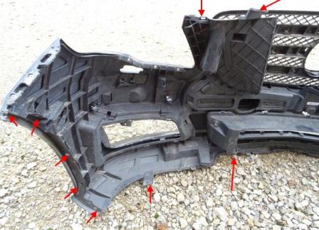 the attachment of the front bumper of the Mercedes R-Class W251