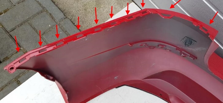 punti di fissaggio paraurti posteriore Skoda Fabia NJ Mk3 (2014-2021)
