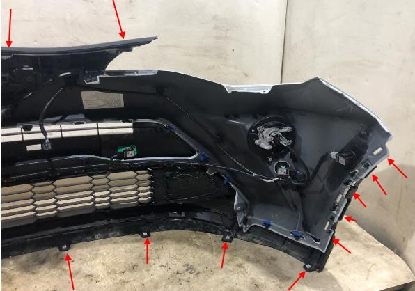 Punti di attacco del paraurti anteriore Toyota C-HR