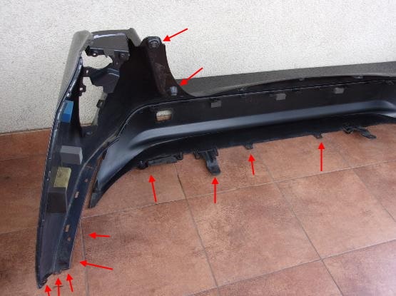 punti di attacco paraurti posteriore Toyota Prius IV XW50 (2015-2022)