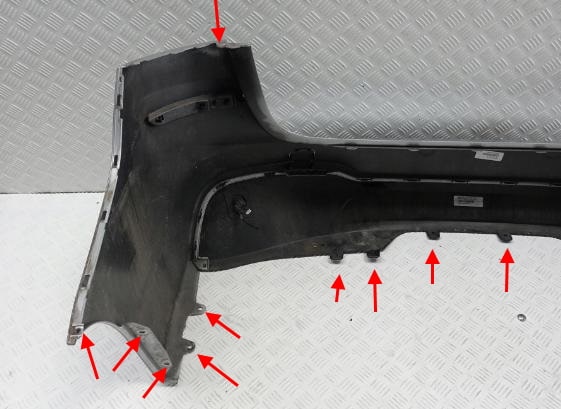 points de fixation du pare-chocs arrière BMW Série 2 (F45, F46)