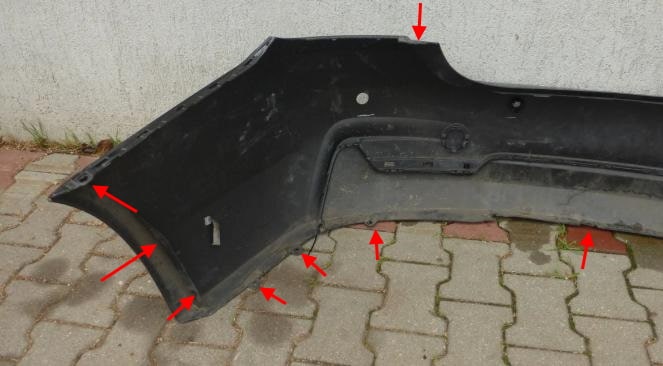 места крепления заднего бампера BMW 4-серии (F32, F33, F36)