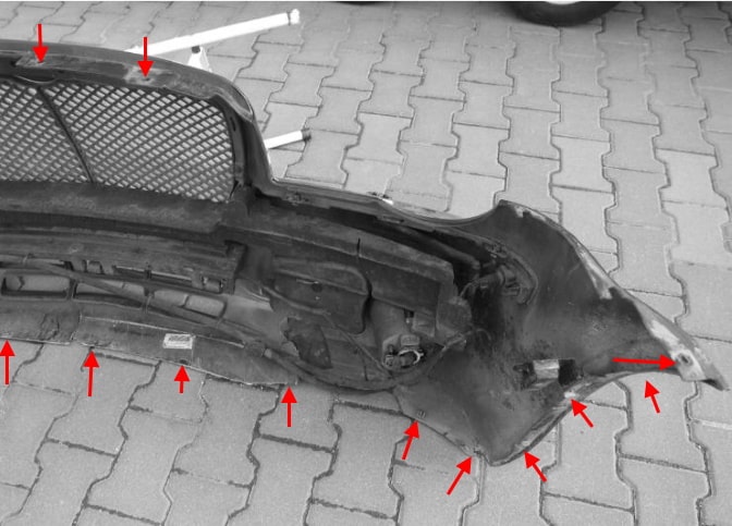 points de fixation du pare-chocs avant Chrysler 300C I (2004-2010)