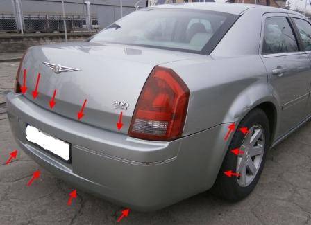 the attachment of the rear bumper Chrysler 300 C (2004-2011)