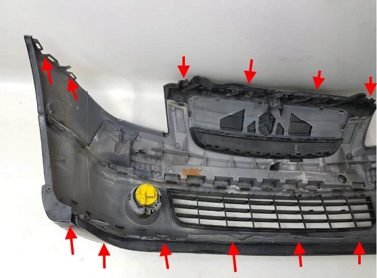 the attachment of the front bumper Citroen C2