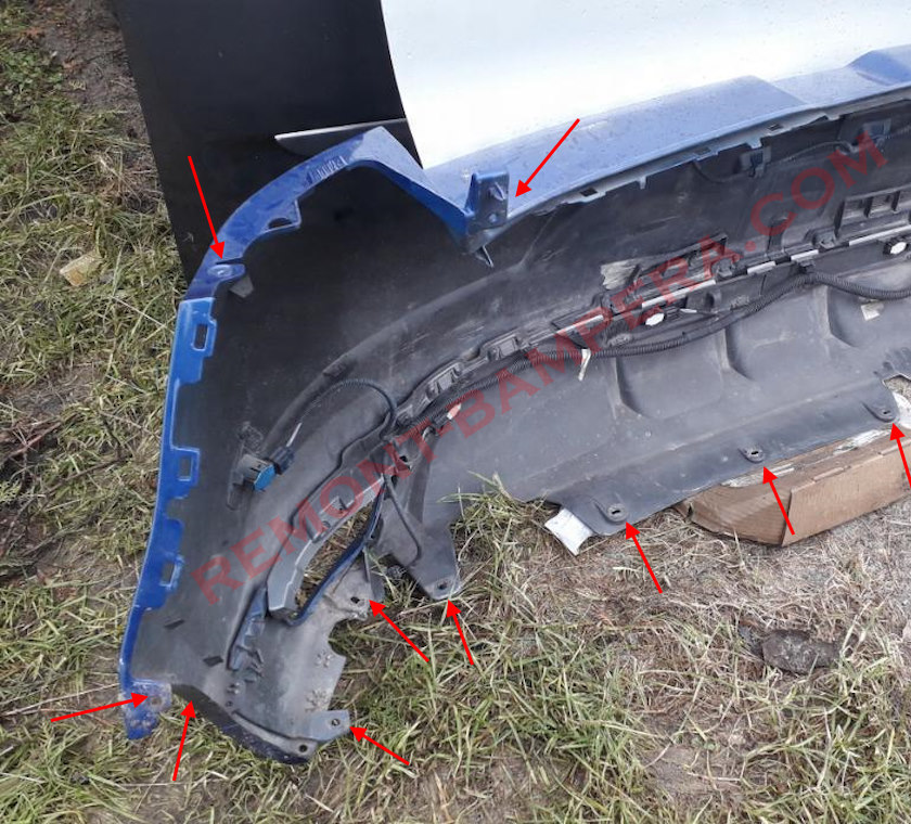 Puntos de montaje del parachoques trasero Renault Megane IV