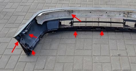 The attachment of the front bumper Renault 21