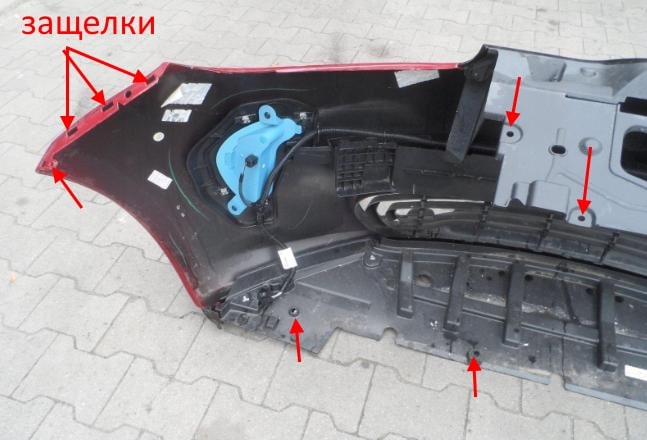 The attachment of the front bumper Renault ZOE