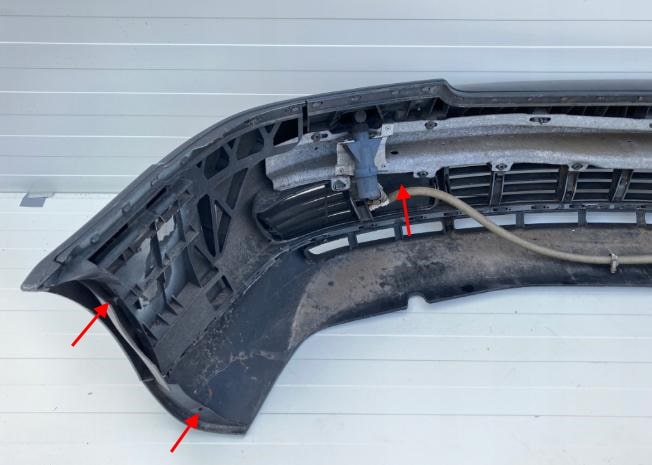 attachment points of the front bumper Audi A4 B5 (1994-2001)