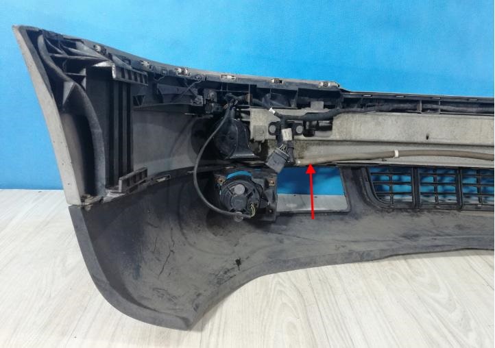 attachment points of the front bumper Audi A8 I D2 (1994-2002)