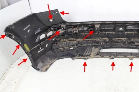 Befestigungspunkte der hinteren Stoßstange Audi Q5 II (2017+)