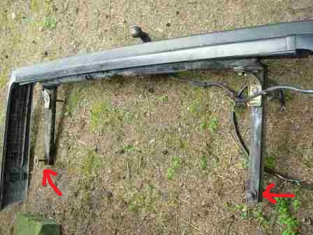 mounting points for the rear bumper AUDI 100 C3