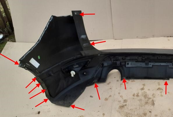 Puntos de fijación del parachoques trasero Ford Kuga (2011-2019)