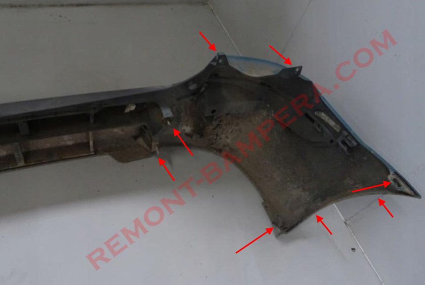 Mazda Premacy 1 rear bumper mounting locations