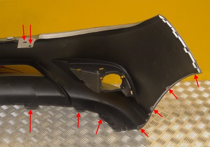 points de fixation du pare-chocs avant Mazda BT-50 II (UP, UR) (2011-2020)