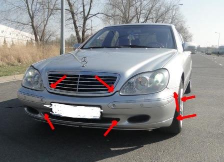 the attachment of the front bumper Mercedes W220