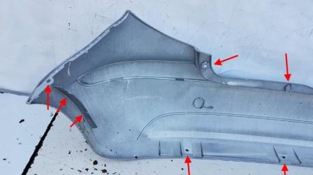 the attachment of the rear bumper of the Mercedes A-Class W169