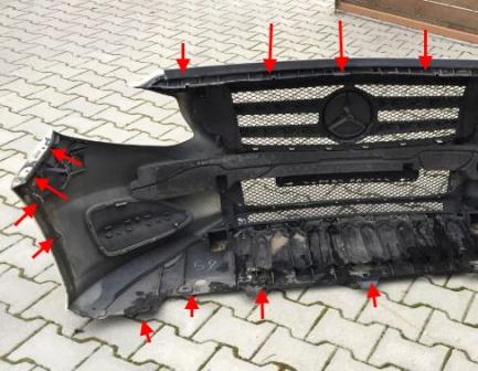 the attachment of the front bumper of the Mercedes B-Class W246