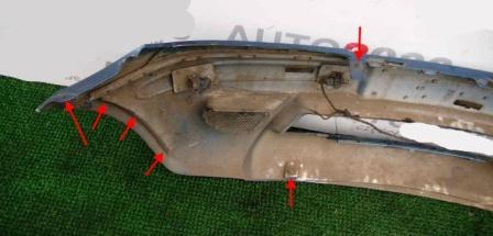 Puntos de fijación del parachoques delantero del Mercedes Vaneo W414 