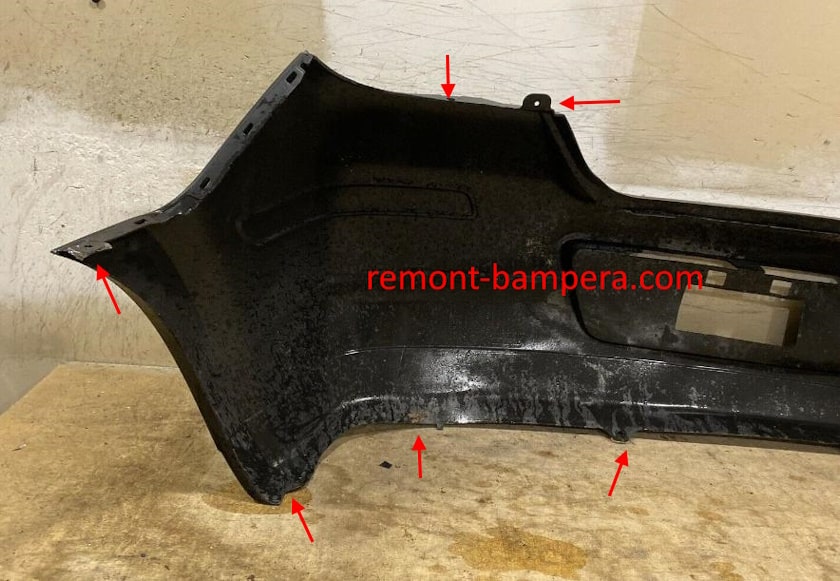 rear bumper mounting locations for Nissan Versa I (2006-2012)
