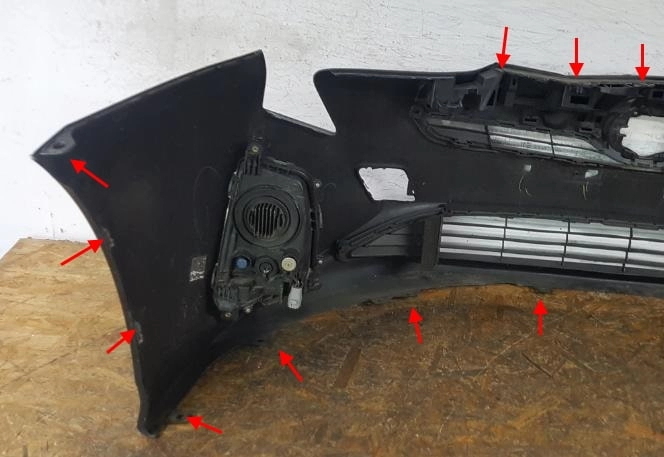 места крепления переднего бампера Toyota Prius IV XW50 (2015-2022)