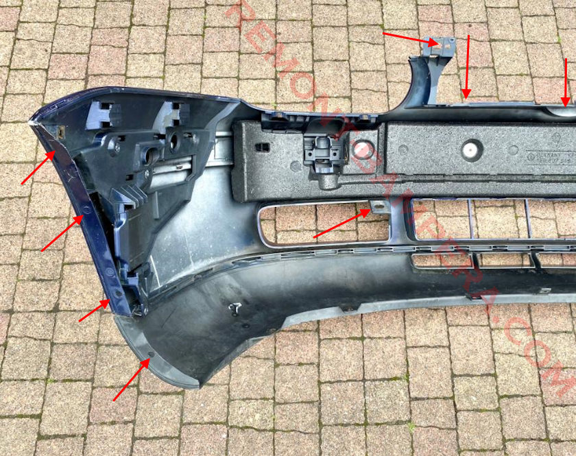 Ubicaciones de montaje del parachoques delantero del VW Golf 4