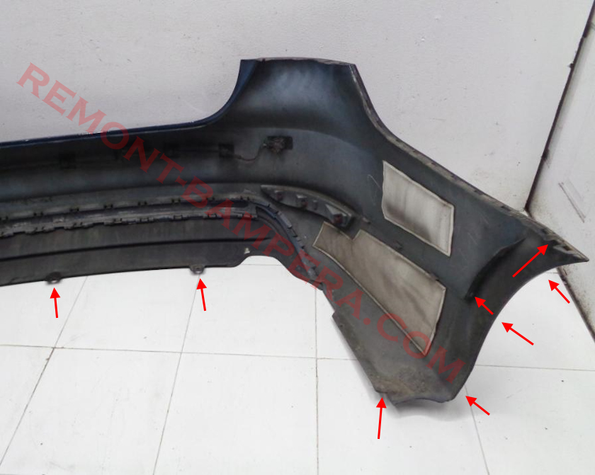 mounting locations of the rear bumper VW Jetta VI