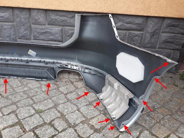 puntos de montaje para el parachoques trasero VW Passat B8 